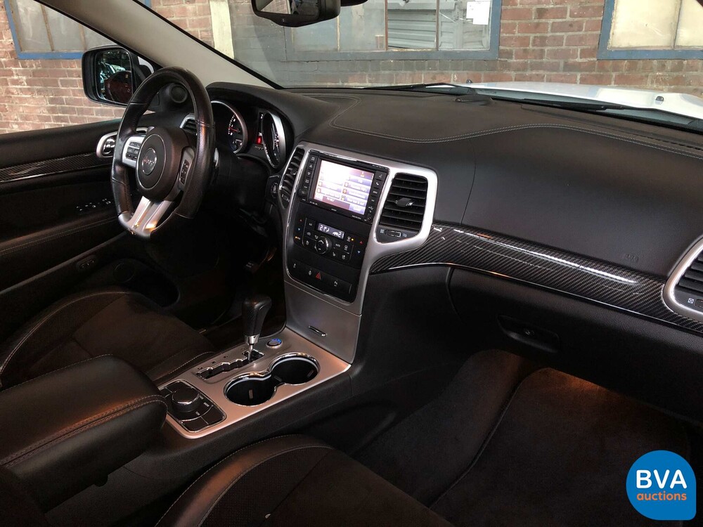Jeep Grand Cherokee SRT8 6.4 V8 469 PS 2013.