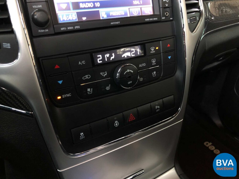 Jeep Grand Cherokee SRT8 6.4 V8 469 PS 2013.