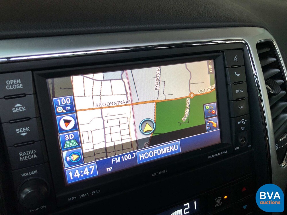 Jeep Grand Cherokee SRT8 6.4 V8 469 PS 2013.