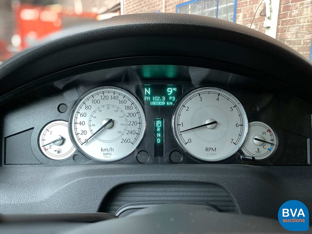 Chrysler 300C Touring 5.7L V8 340PS 2006, 72-SF-ZL.