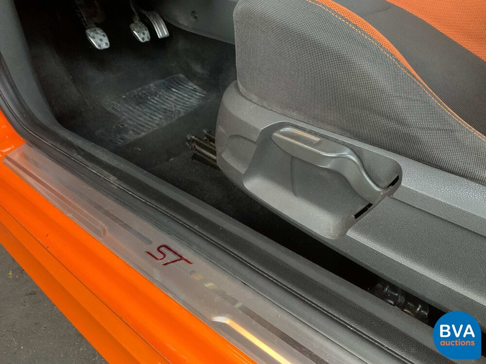 Ford Focus ST2.5-20V Sport 2007 226 PS, 9-ZSG-00.