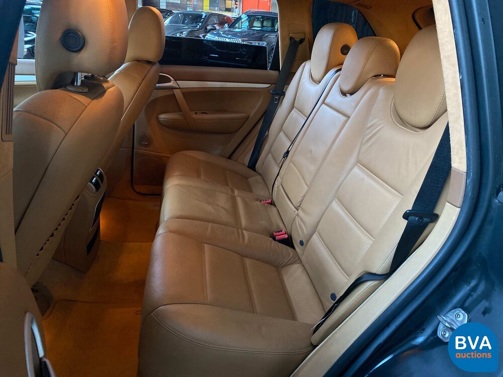 Porsche Cayenne Turbo 4.5 V8 450 PS 2005 -YOUNGTIMER-.