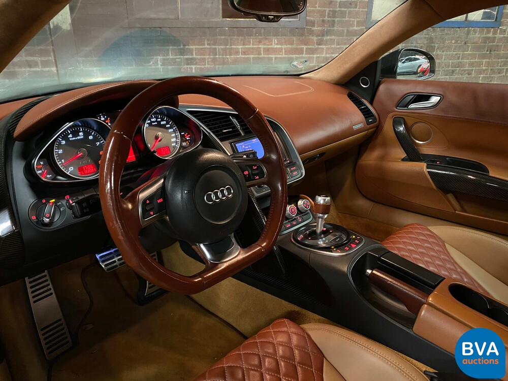 Audi R8 V8 4.2 FSI Quattro 420 PS 2008 AUDI SPORT.