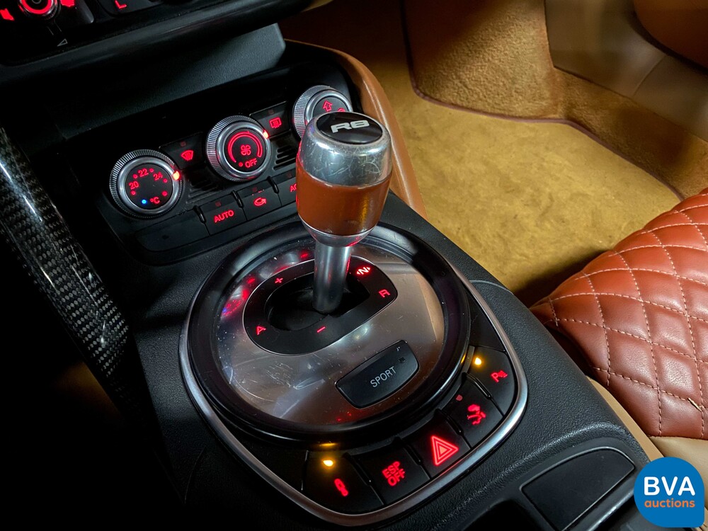 Audi R8 V8 4.2 FSI Quattro 420 PS 2008 AUDI SPORT.