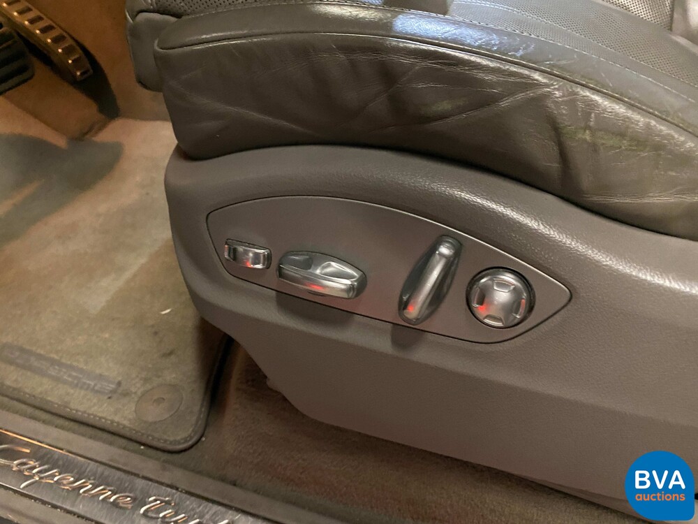 Porsche Cayenne 4.8 Turbo Sportchrono 500 PS 2010, JT-994-P.