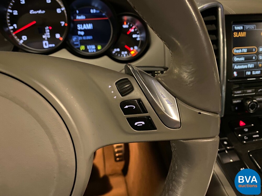 Porsche Cayenne 4.8 Turbo Sportchrono 500 PS 2010, JT-994-P.