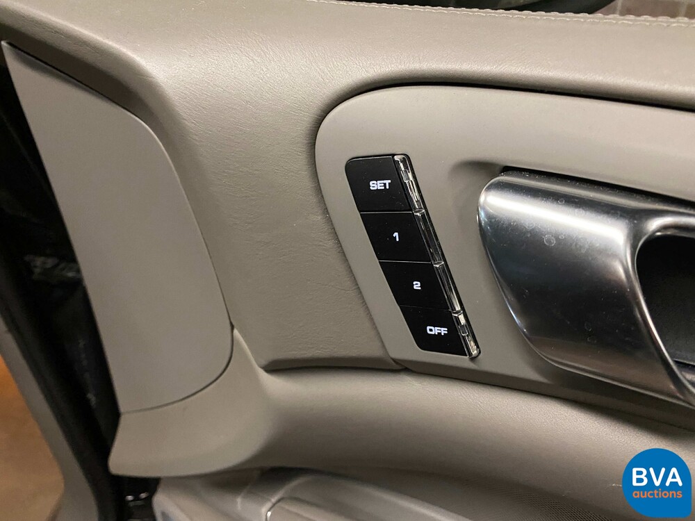 Porsche Cayenne 4.8 Turbo Sportchrono 500 PS 2010, JT-994-P.