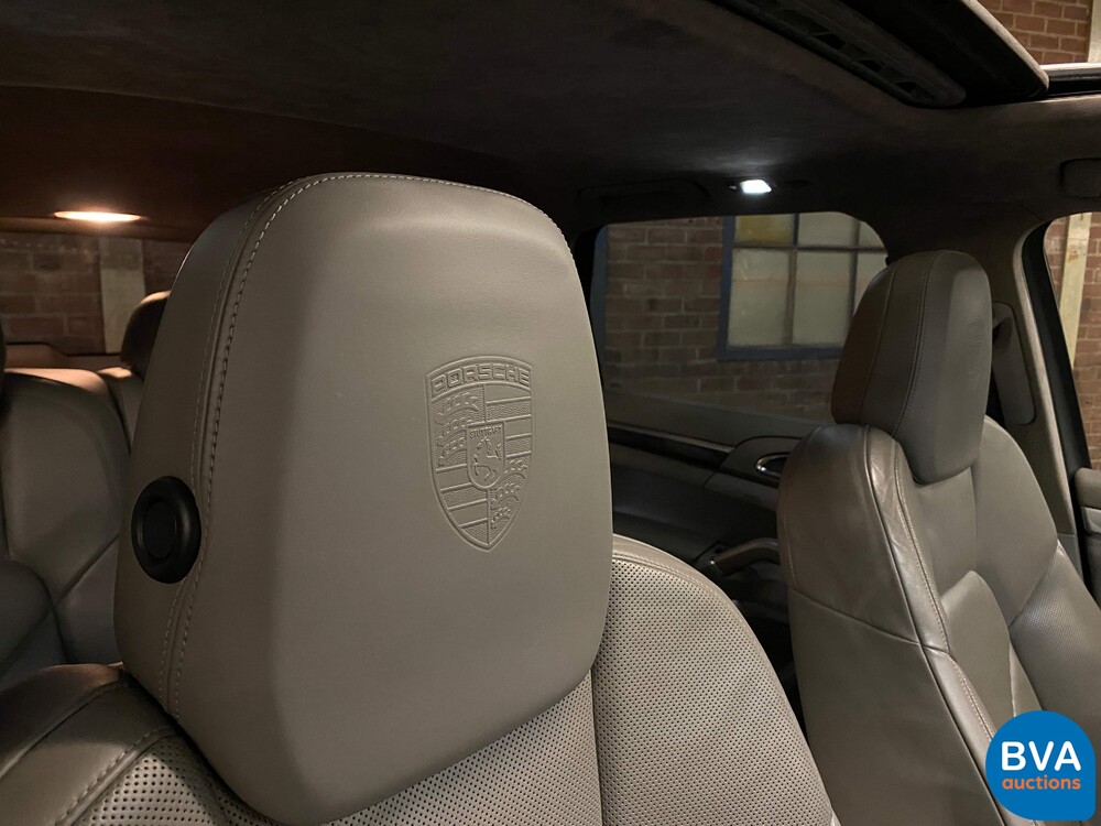 Porsche Cayenne 4.8 Turbo Sportchrono 500 PS 2010, JT-994-P.