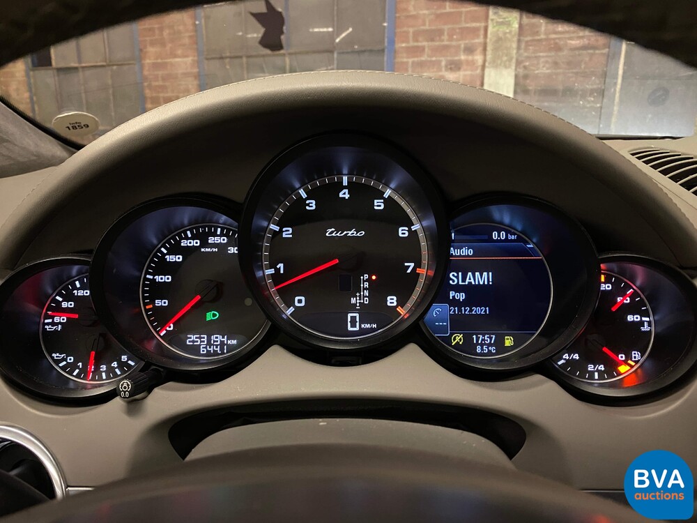 Porsche Cayenne 4.8 Turbo Sportchrono 500 PS 2010, JT-994-P.