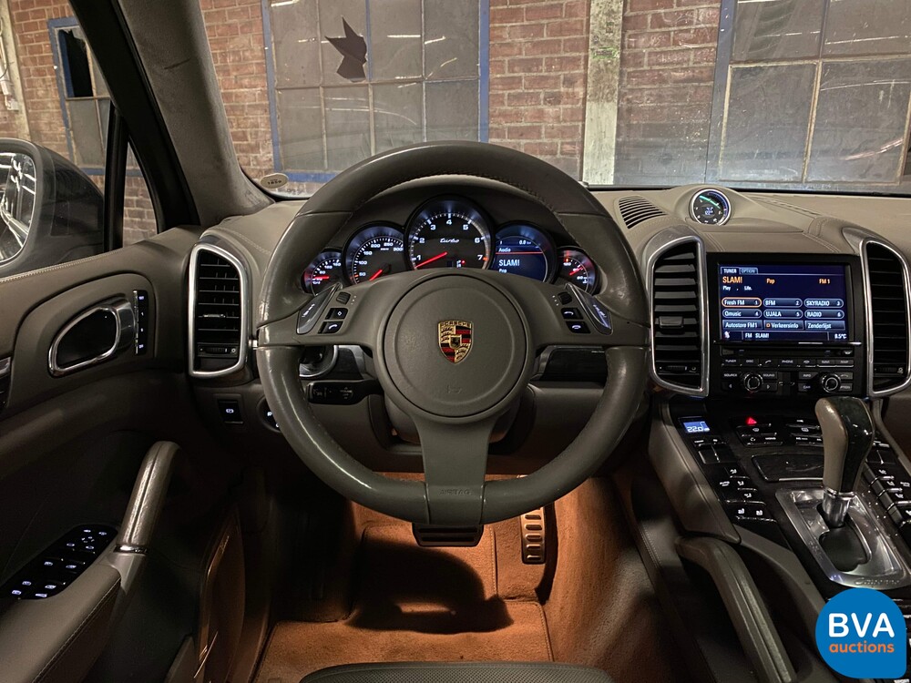 Porsche Cayenne 4.8 Turbo Sportchrono 500 PS 2010, JT-994-P.