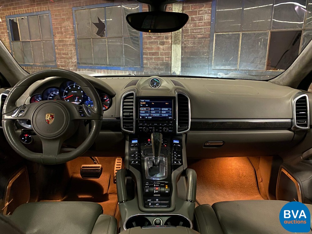 Porsche Cayenne 4.8 Turbo Sportchrono 500 PS 2010, JT-994-P.