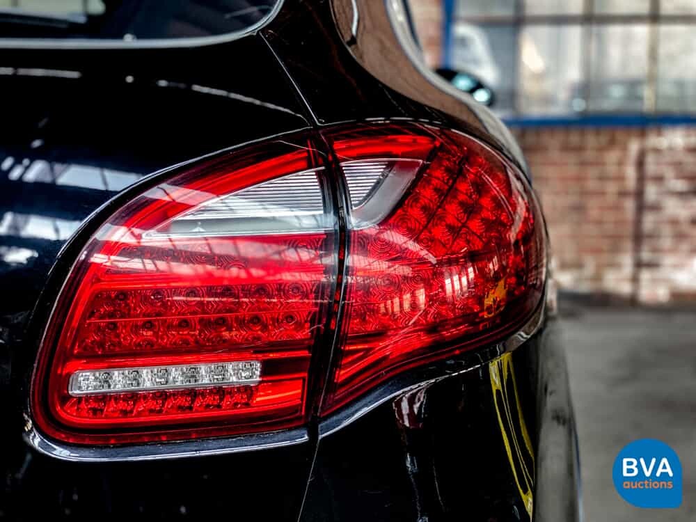 Porsche Cayenne 4.8 Turbo Sportchrono 500 PS 2010, JT-994-P.