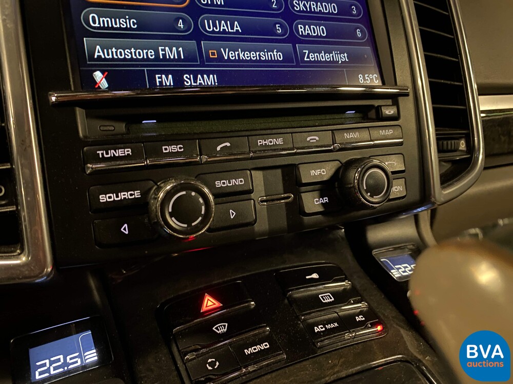 Porsche Cayenne 4.8 Turbo Sportchrono 500 PS 2010, JT-994-P.