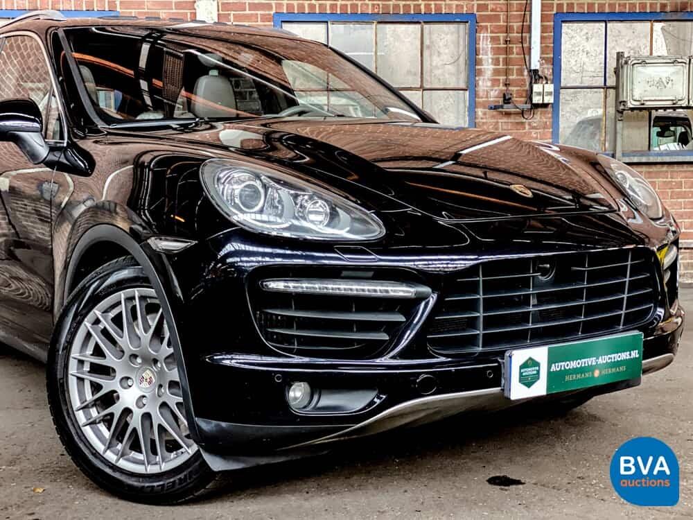 Porsche Cayenne 4.8 Turbo Sportchrono 500 PS 2010, JT-994-P.