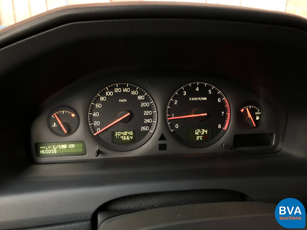 Volvo V70 Cross Country 2.4 4WD 200PS, 75-GR-NT.