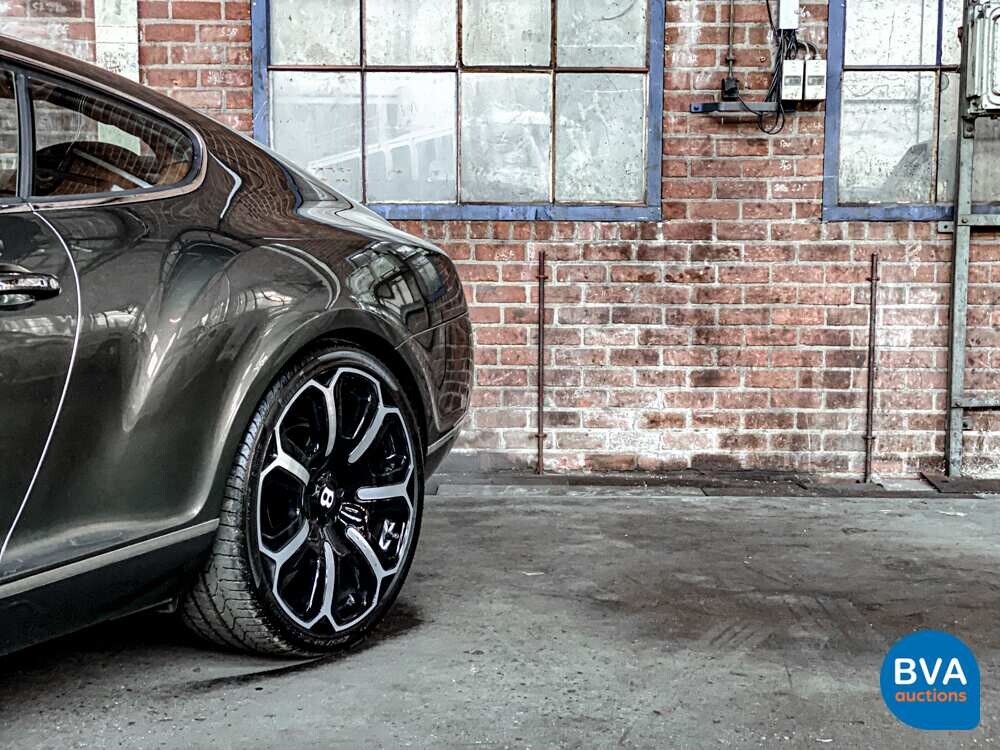 Bentley Continental GT6.0 W12 560 PS 2004.