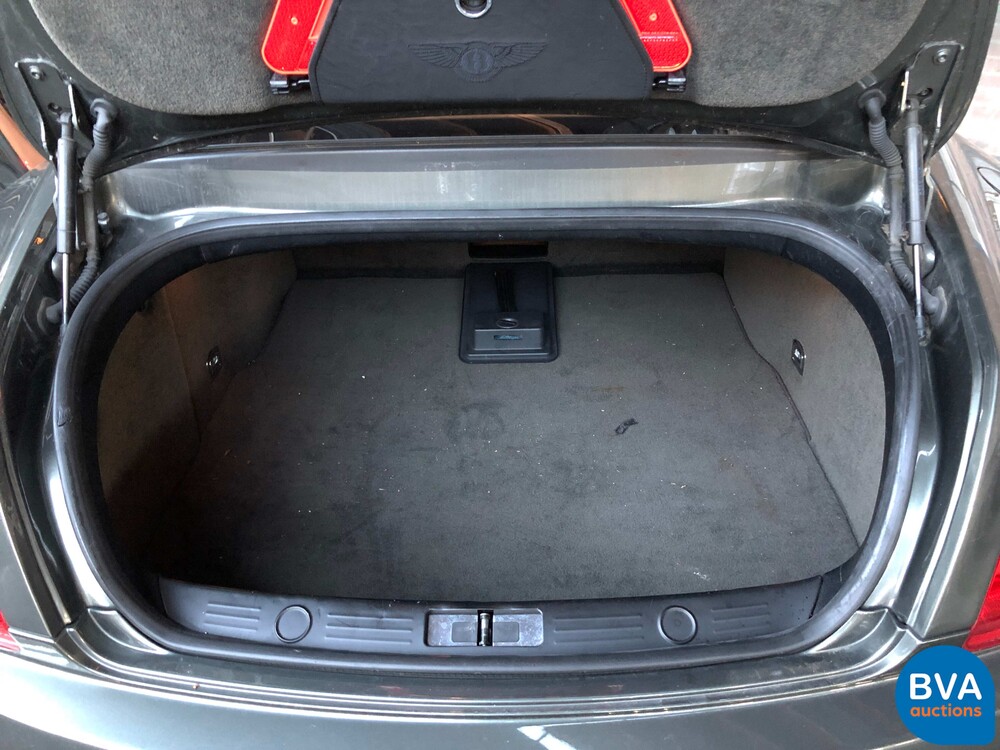 Bentley Continental GT6.0 W12 560 PS 2004.