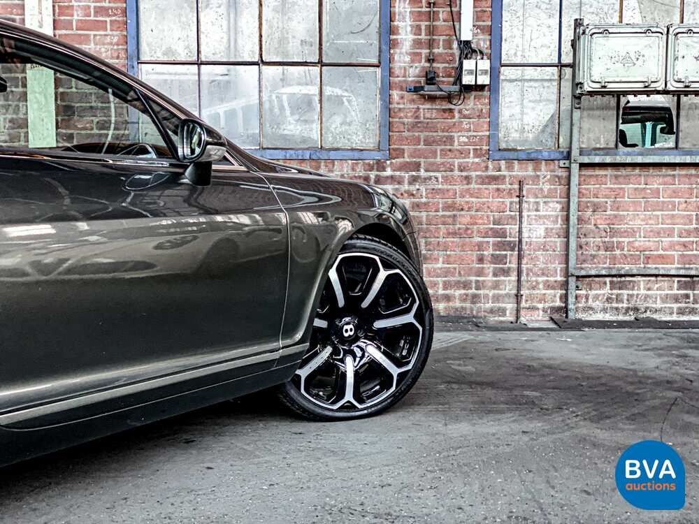 Bentley Continental GT6.0 W12 560 PS 2004.