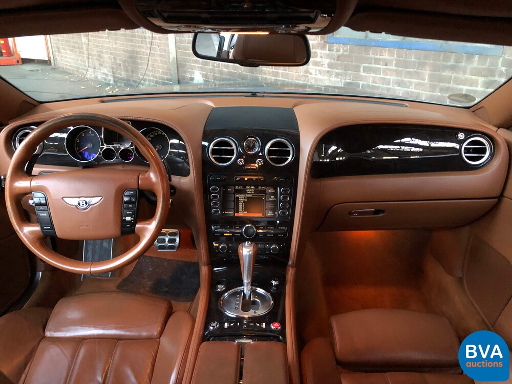 Bentley Continental GT6.0 W12 560 PS 2004.