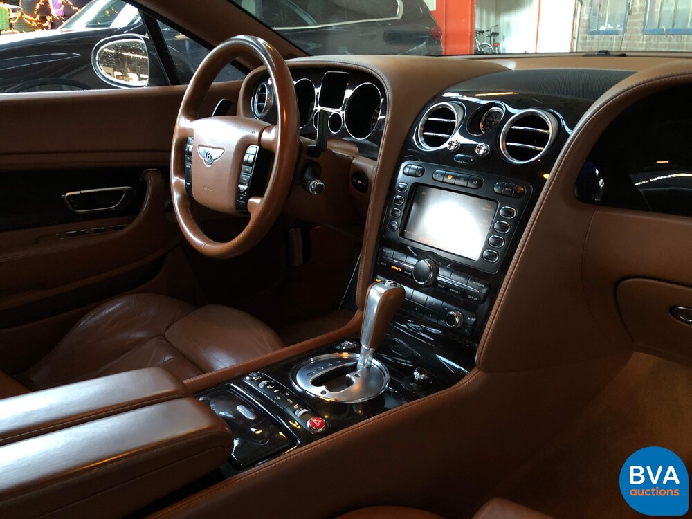 Bentley Continental GT6.0 W12 560 PS 2004.