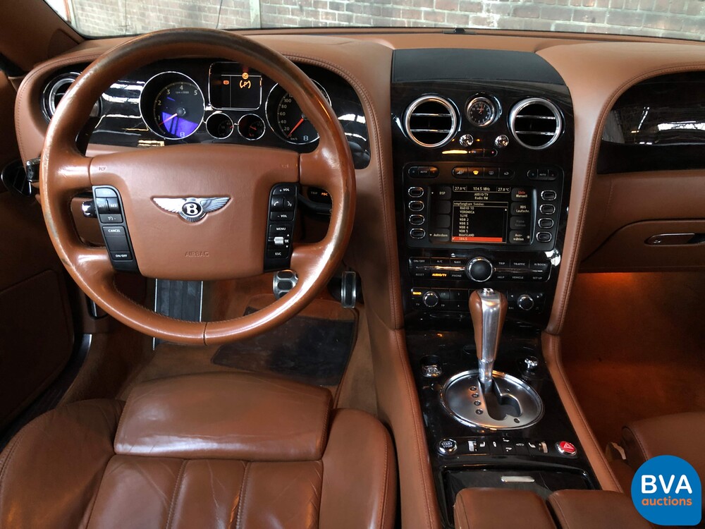 Bentley Continental GT6.0 W12 560 PS 2004.