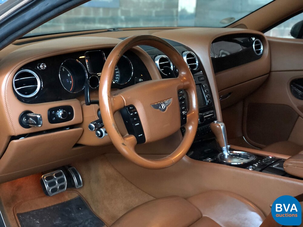 Bentley Continental GT6.0 W12 560 PS 2004.