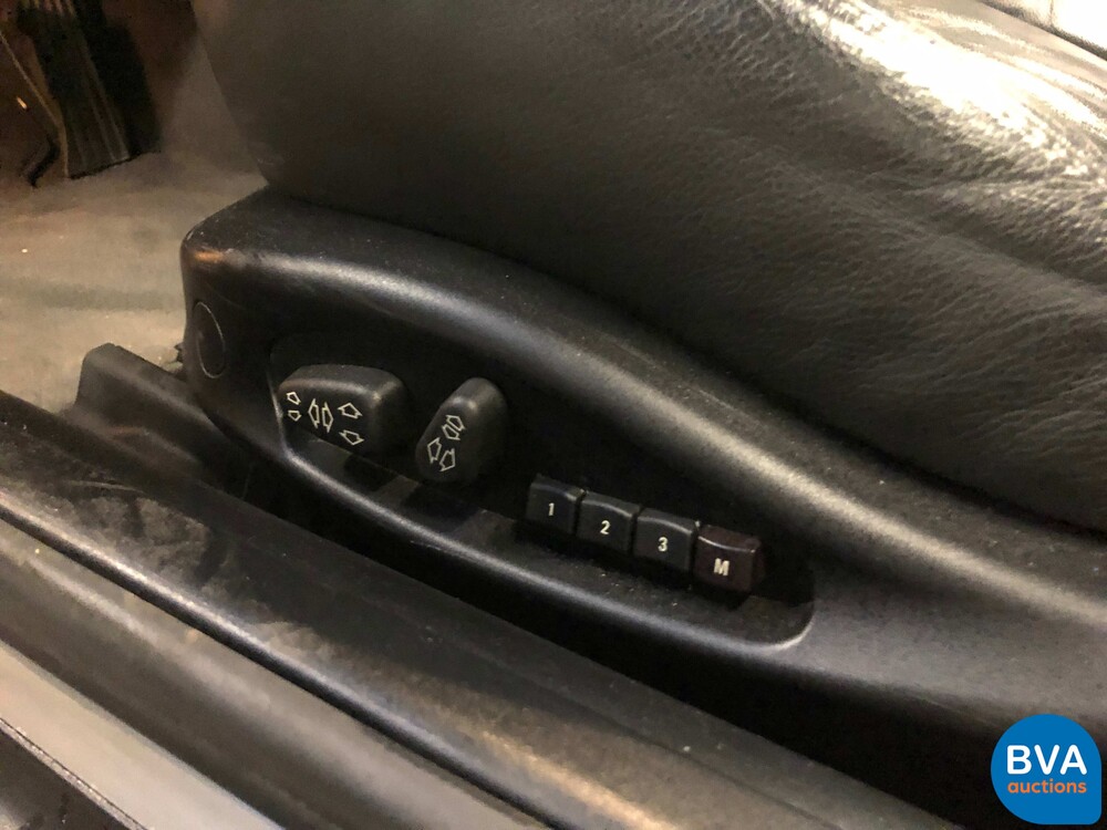 BMW 330Ci M-Sport Executive Cabriolet 3er E46 231pk 2003 YOUNGTIMER.