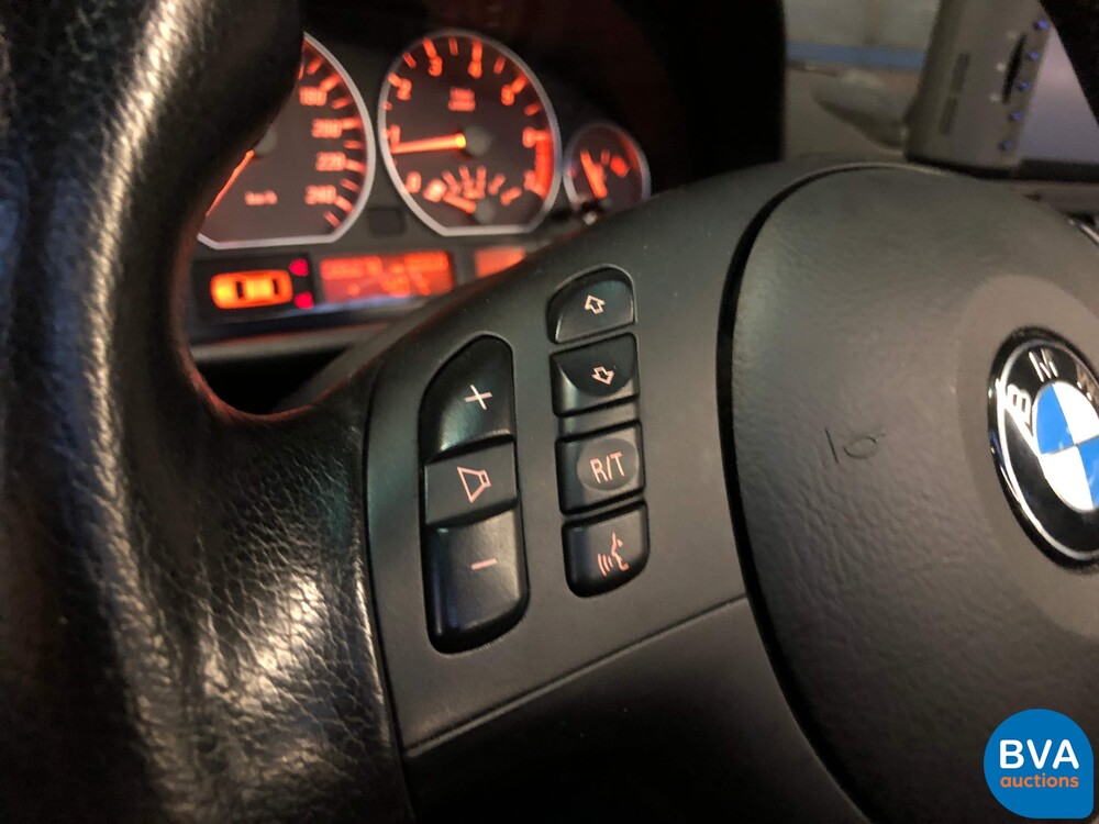 BMW 330Ci M-Sport Executive Cabriolet 3er E46 231pk 2003 YOUNGTIMER.