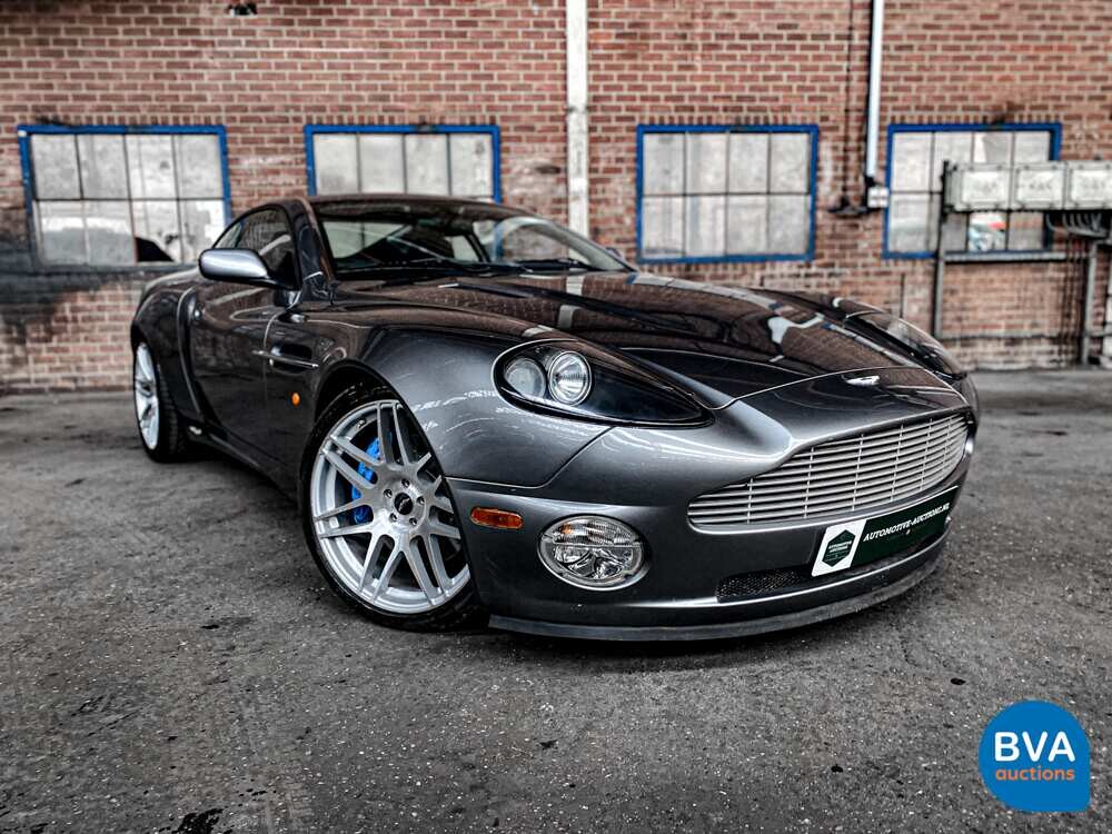 Aston Martin Vanquish 5.9 V12 466 PS 2003.