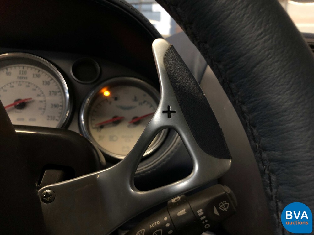 Aston Martin Vanquish 5.9 V12 466 PS 2003.