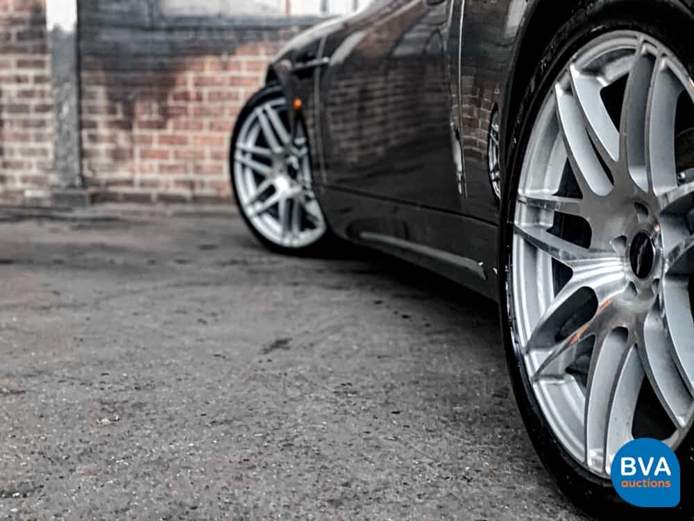 Aston Martin Vanquish 5.9 V12 466 PS 2003.