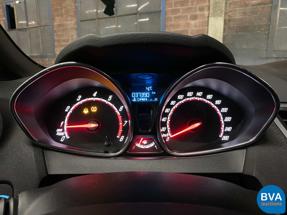 Ford Fiesta ST 182 PS 2015.