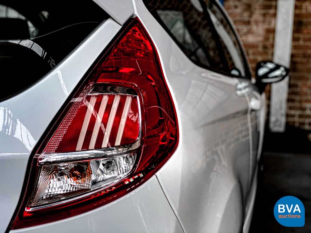 Ford Fiesta ST 182 PS 2015.