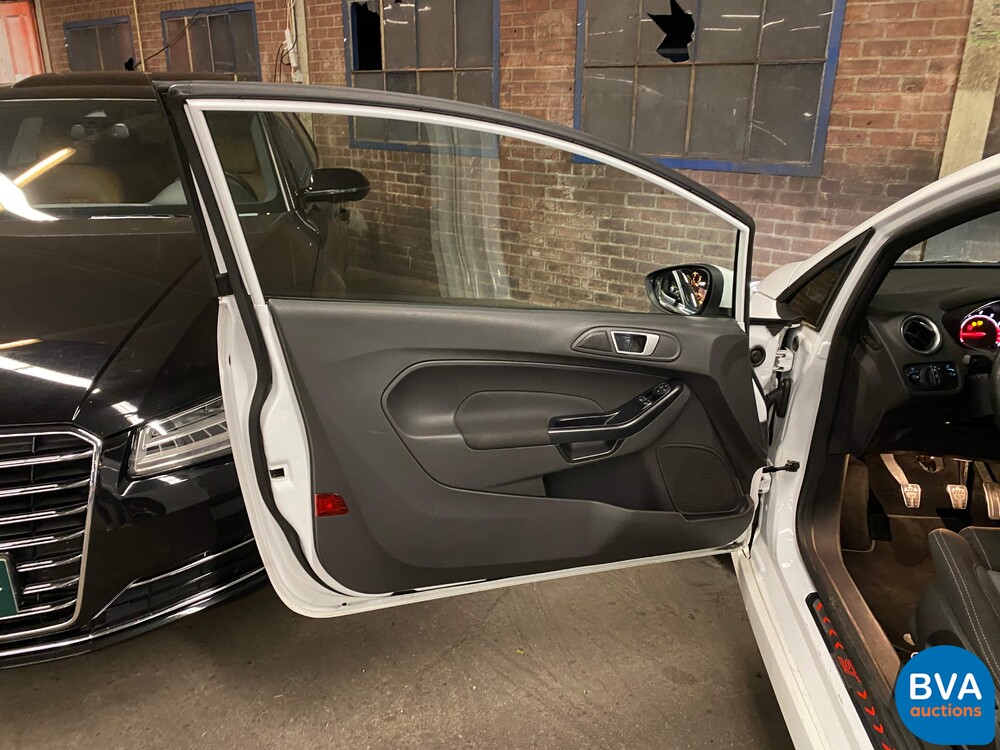 Ford Fiesta ST 182 PS 2015.