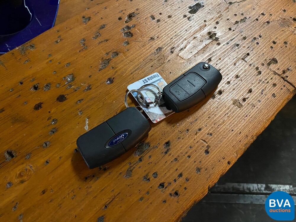 Ford Fiesta ST 182 PS 2015.