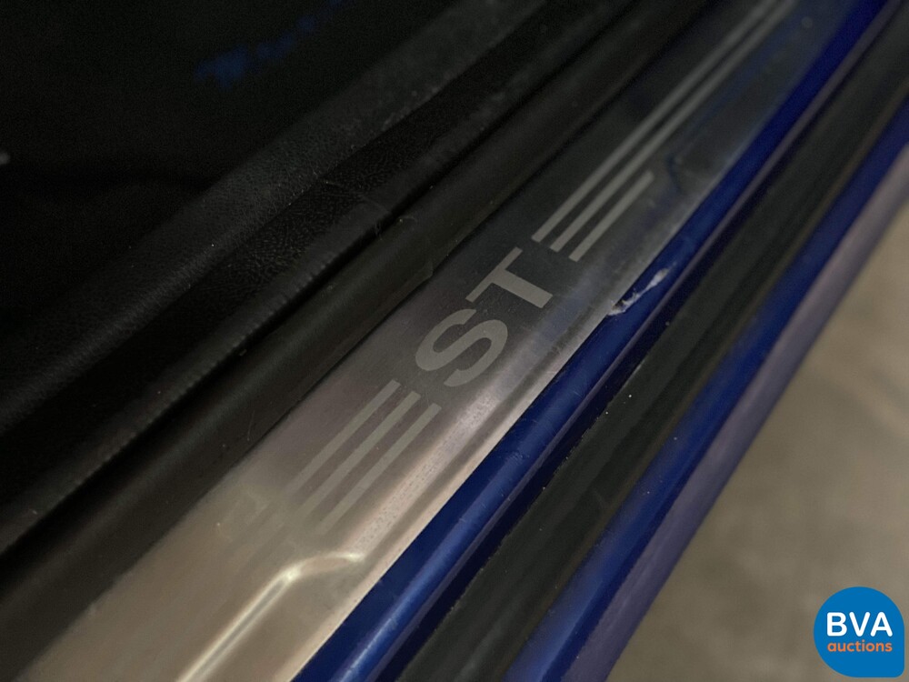 Ford Mondeo 3.0 V6 ST220 226PS 2004 -Org. NL-, 37-PR-XX.