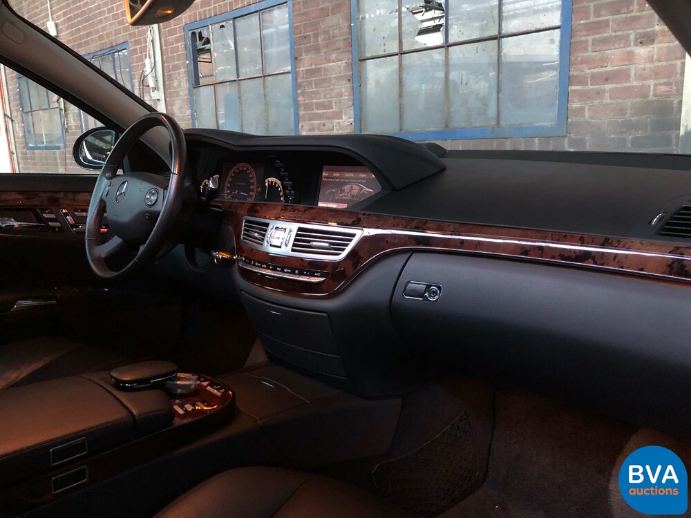 Mercedes-Benz S350 272 PS S-Klasse 2008, N-958-LJ.