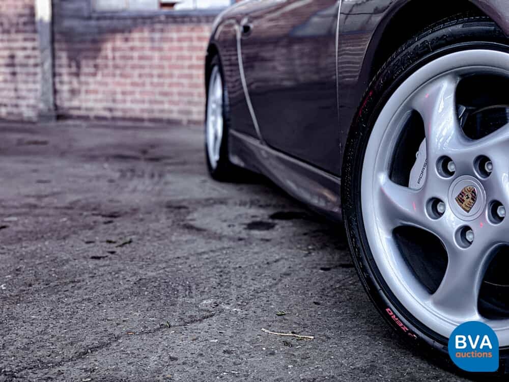 Porsche 911 996 3.6 Carrera 4 Coupé 320 PS 2002 -Youngtimer-.