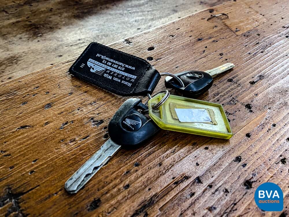 Honda Tour CB 650 F ABS HRC Tricolor.