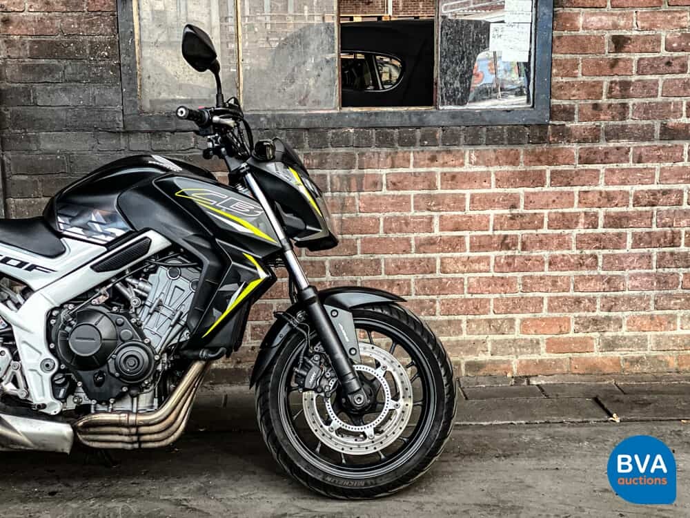 Honda Tour CB 650 F ABS HRC Tricolor.