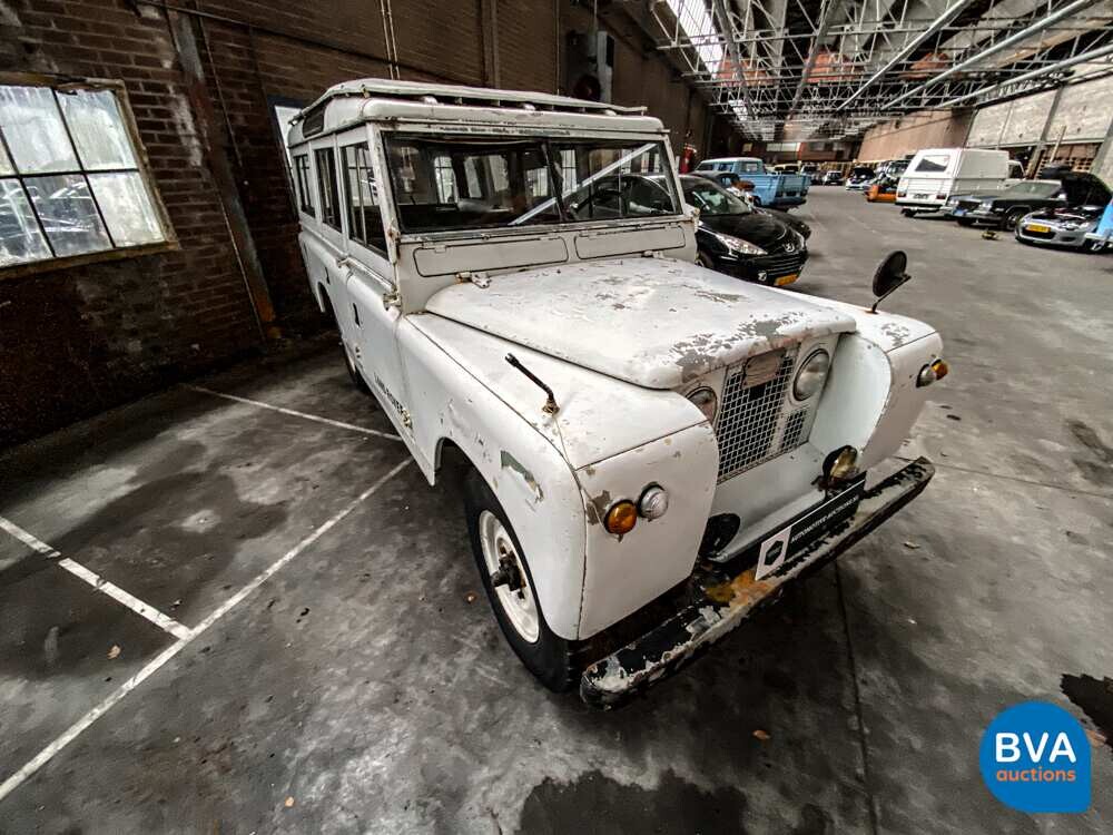 Land Rover Defender II 85 PS 1967.