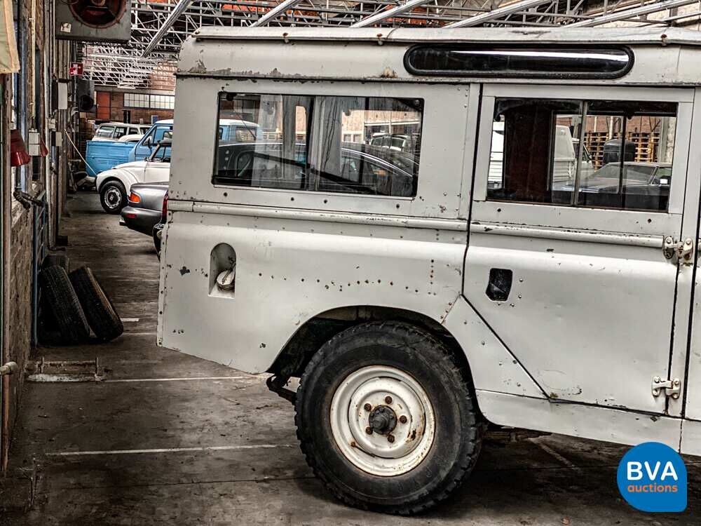 Land Rover Defender II 85 PS 1967.