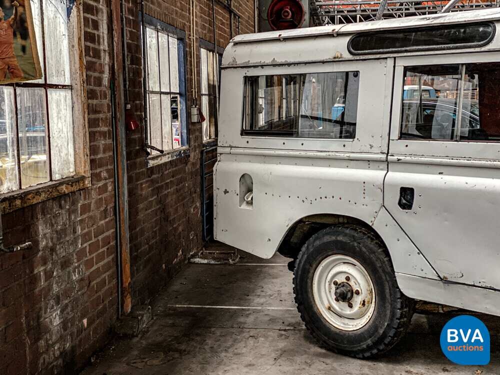 Land Rover Defender II 85 PS 1967.