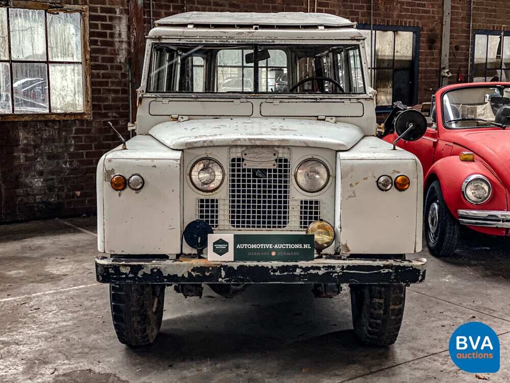 Land Rover Defender II 85 PS 1967.