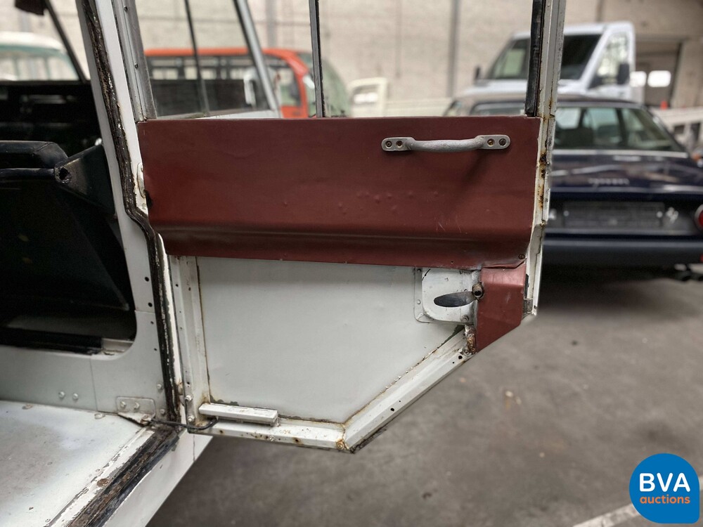 Land Rover Defender II 85 PS 1967.