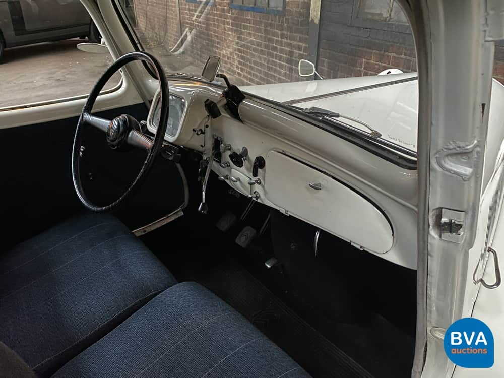 Citroen Traction Avant 1954, 99-EA-42.