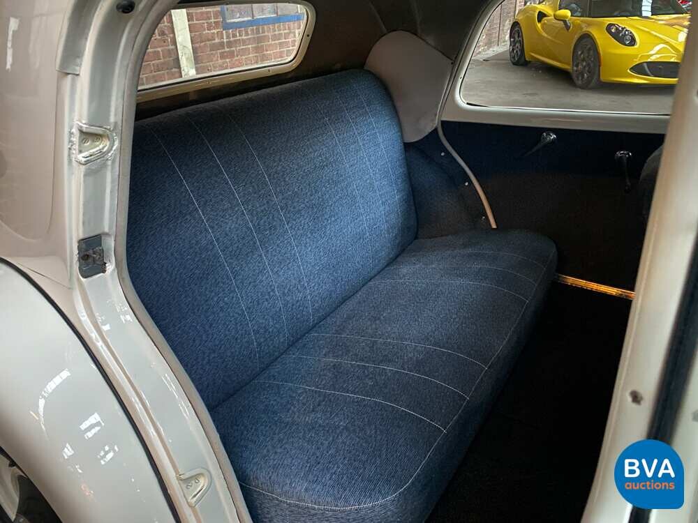 Citroen Traction Avant 1954, 99-EA-42.