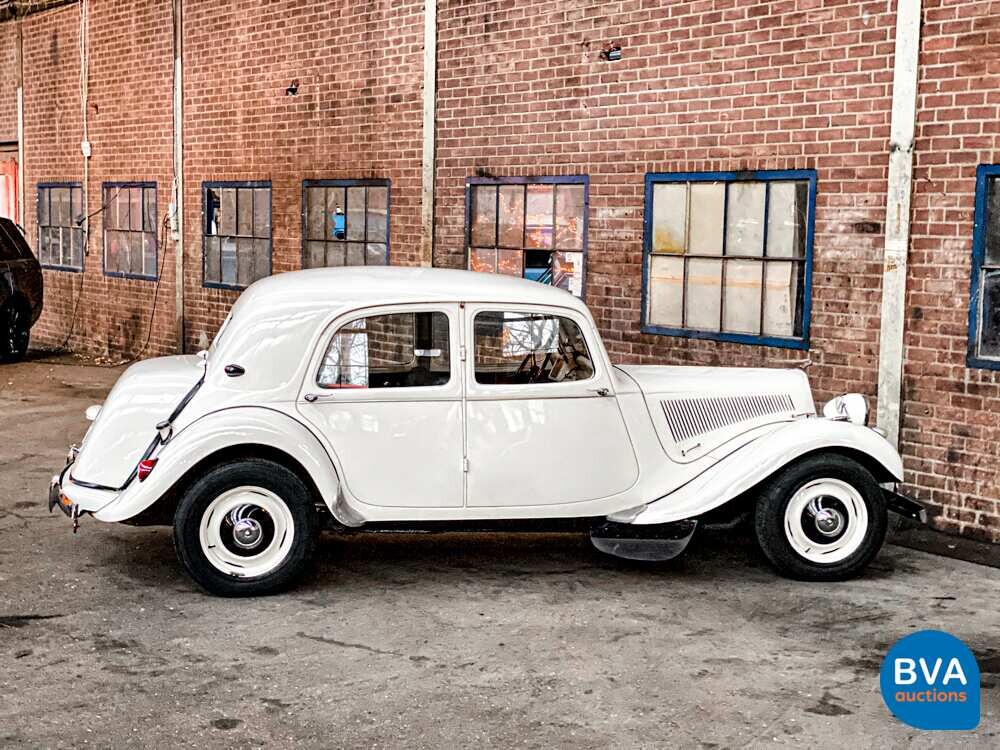 Citroen Traction Avant 1954, 99-EA-42.