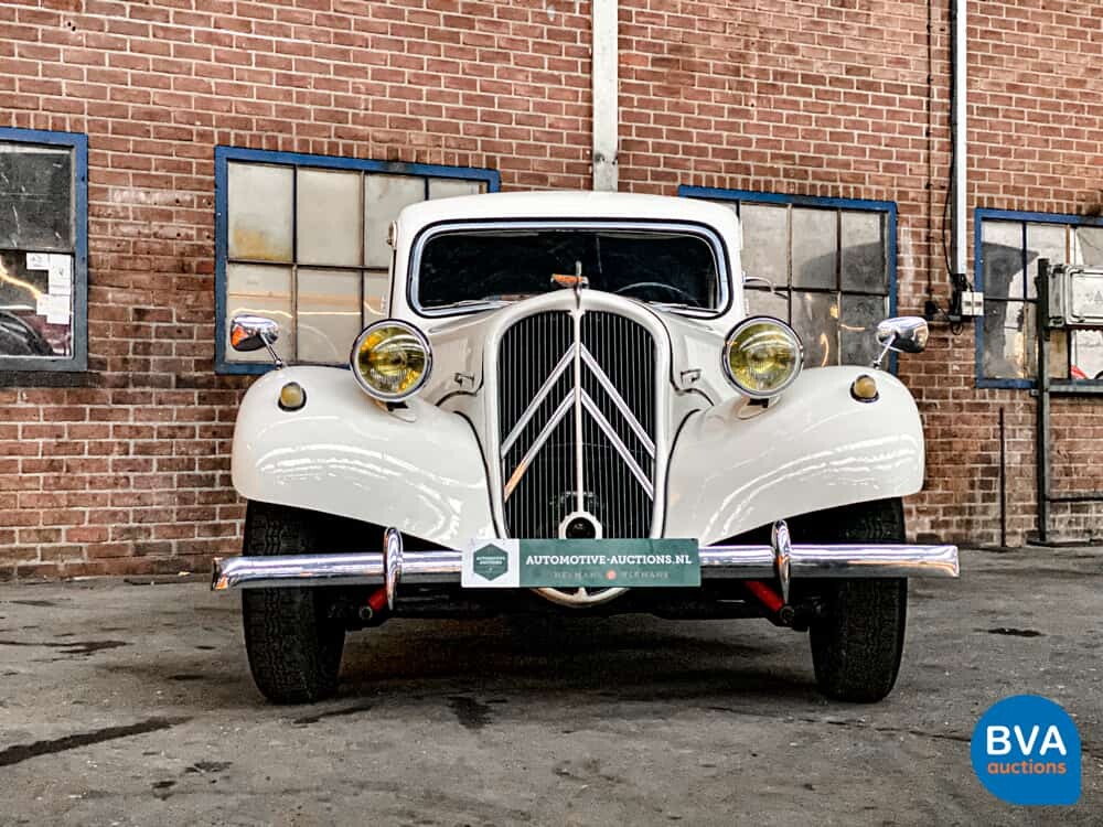 Citroen Traction Avant 1954, 99-EA-42.
