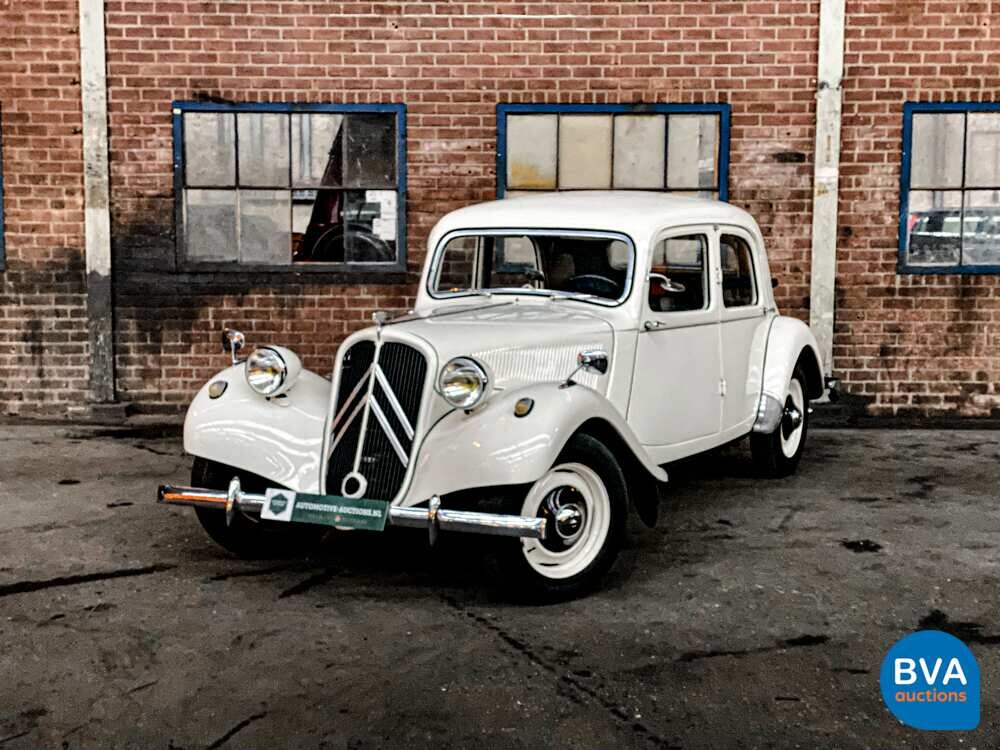 Citroen Traction Avant 1954, 99-EA-42.